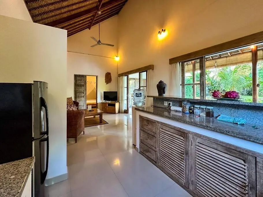 Manava Villa - 2 Bd, Infinity Pool & Tropical Garden - Uluwatu