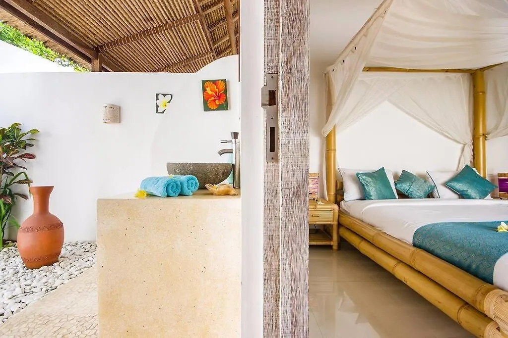 Manava Villa - 2 Bd, Infinity Pool & Tropical Garden - Uluwatu  Uluwatu (Bali)